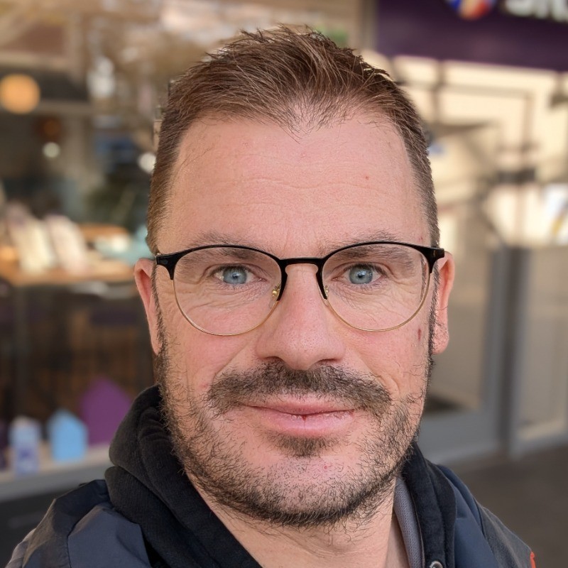 Portretfoto van Walter Heck, Helixiora, mede-organisator van de AI-studiereis naar China